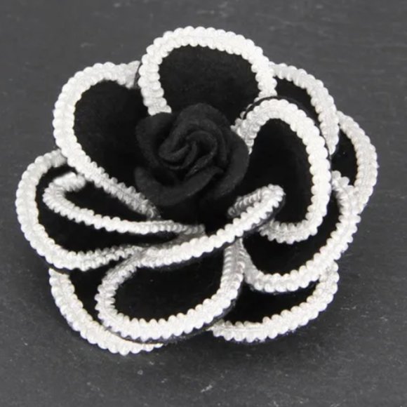 Camellia Brooch (White Only) - Picture 9 of 9